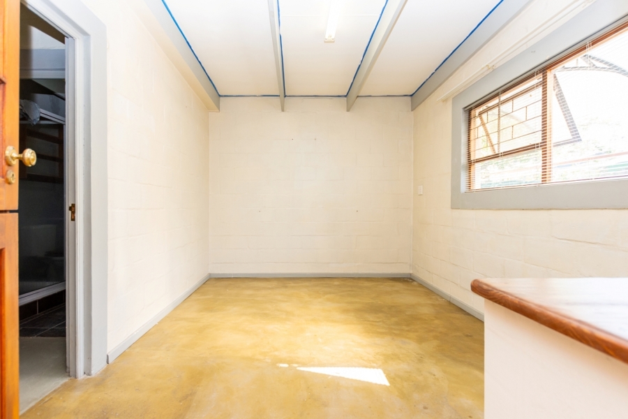 4 Bedroom Property for Sale in Laaiplek Western Cape